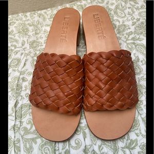 Liberte Santorini woven mules. Cognac size 9